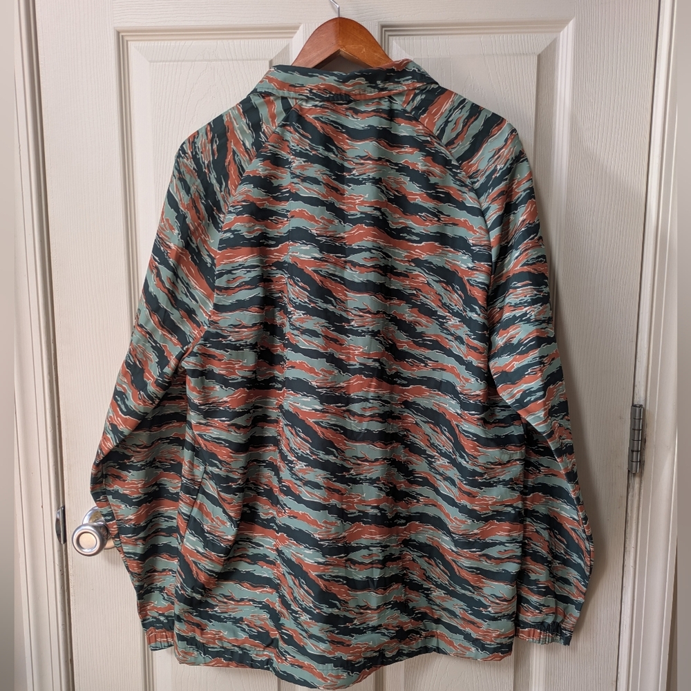 FABLETICS The Only Coaches Jacket Green Orange Tiger Camo Print Water-Resistant - Picture 10 of 13